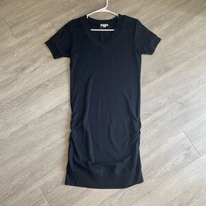 Zenana Outfitters Black V-Neck Midi Dress